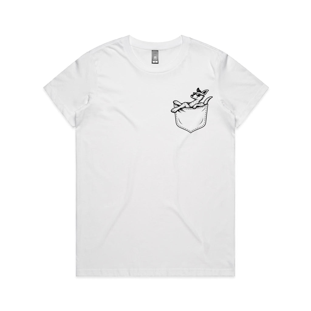 Kangaroo - Pocket Peeper - Maple Tee