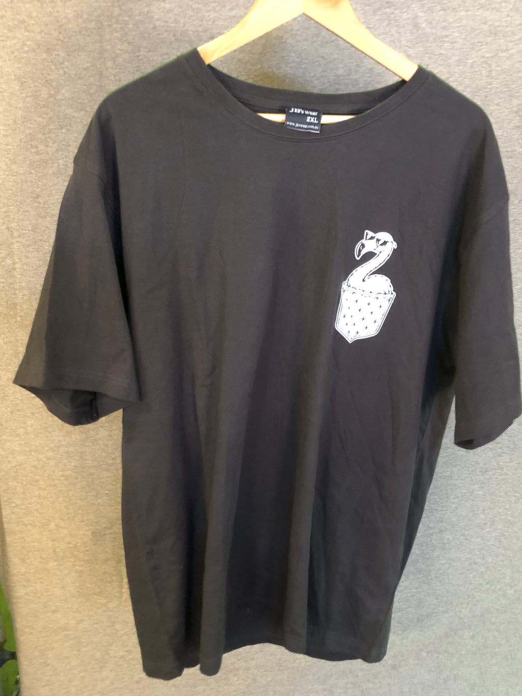 Ugly Ducklings - Flamingo - Pocket Peeper - Tee