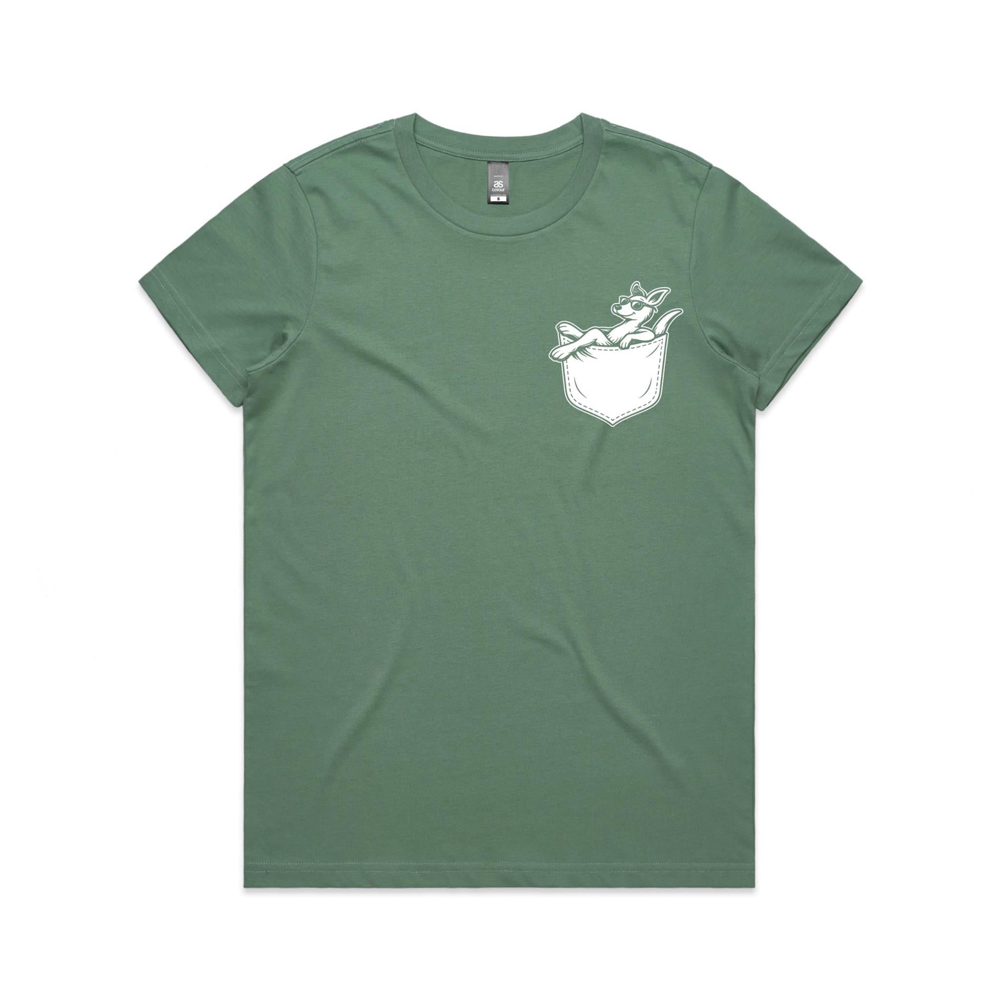 Kangaroo - Pocket Peeper - Maple Tee